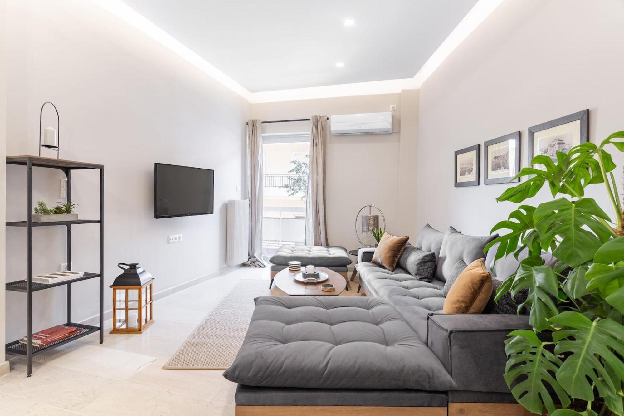 Deluxe 3-Bdrm Urban-Industrial Apt At Acropolis Athen Exterior foto